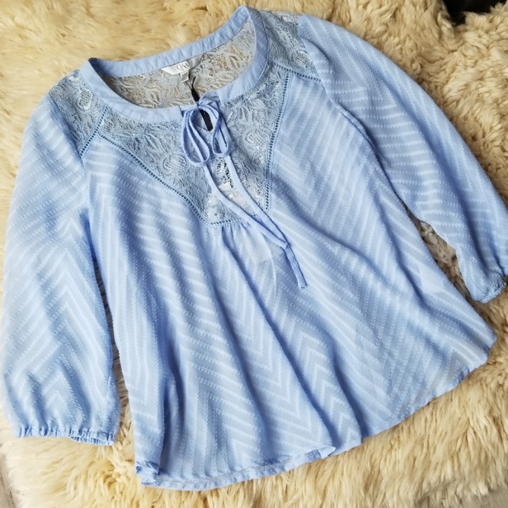 Q&A Flowy Blouse NWT